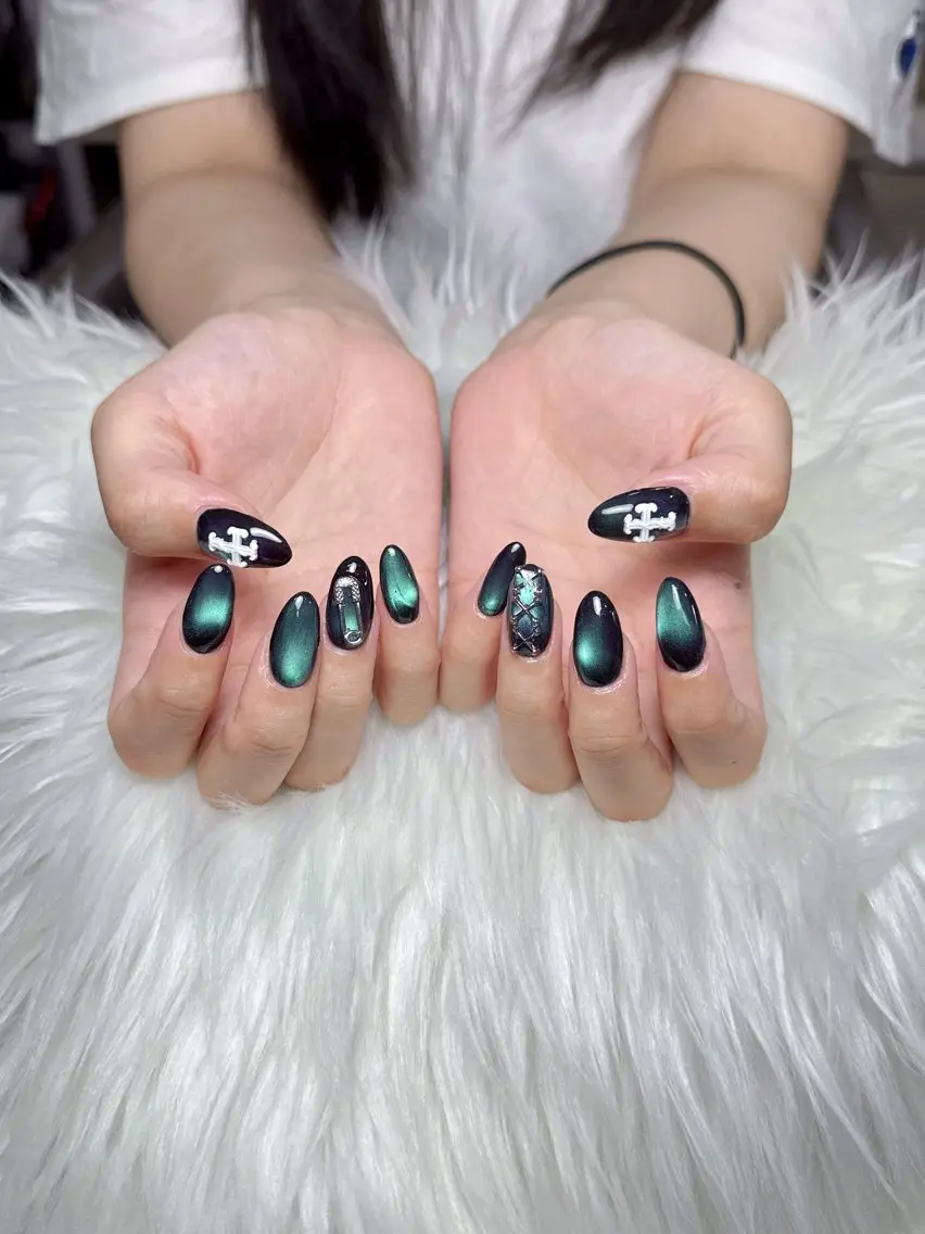 ネイル アートネイル ジェルネイル グラデーション ラメ(グリッター) マグネットネイル AME29 Nail ネイルサロンのネイルデザイン