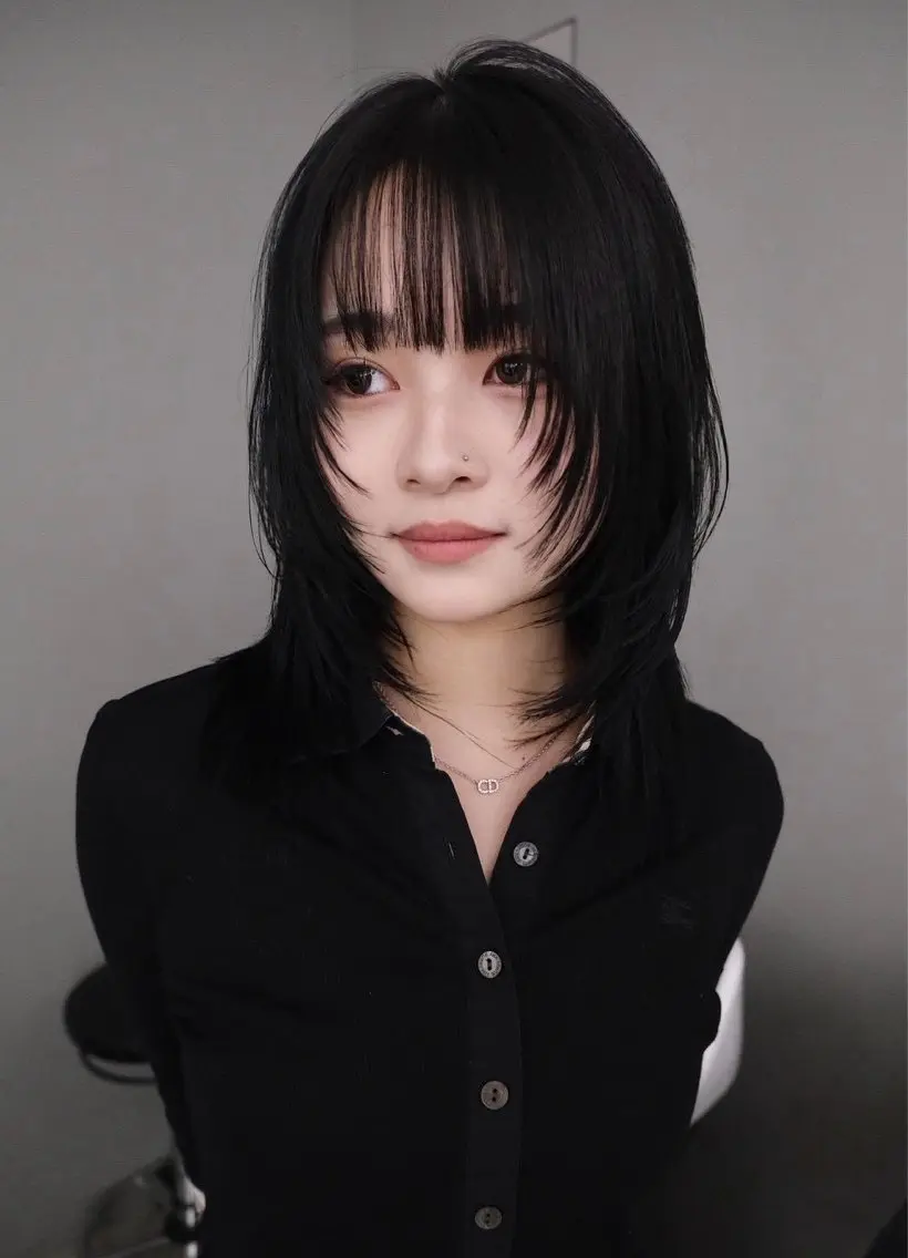 カラー ヘアカラー 吉田 百々花のヘアスタイル