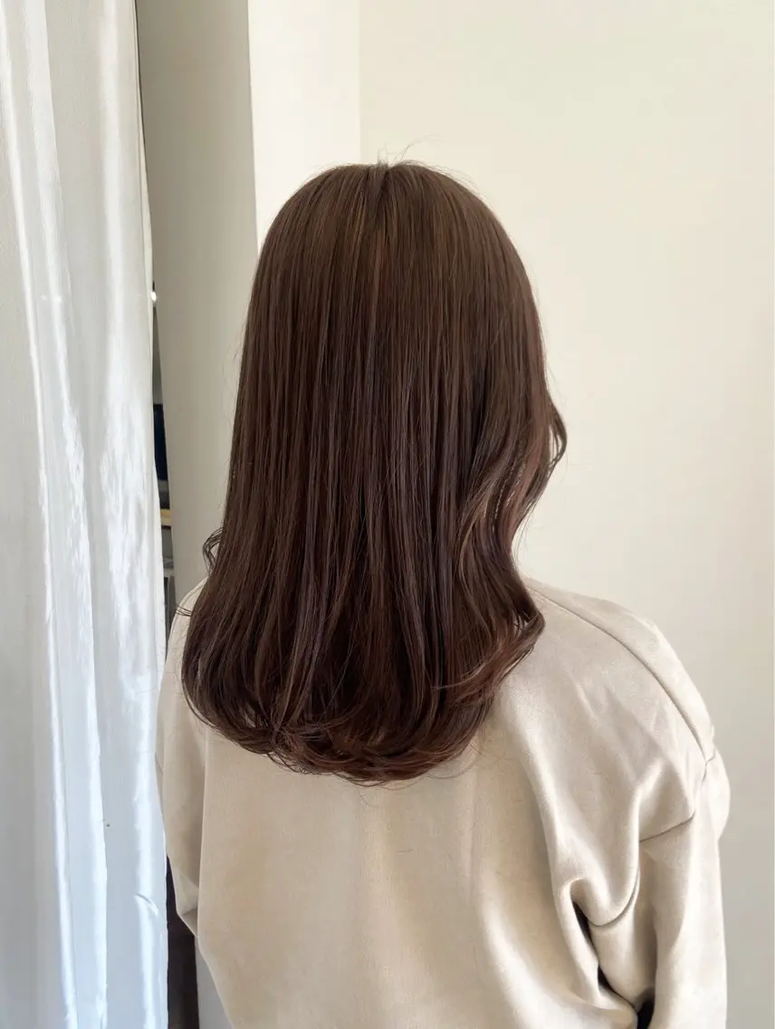 セミロング まつ あみのヘアスタイル