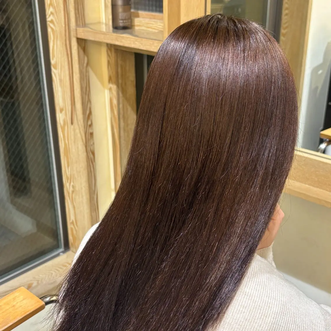 ロング カラー ベージュカラー 暗髪透明感カラー うる艶カラー／綾部のヘアスタイル