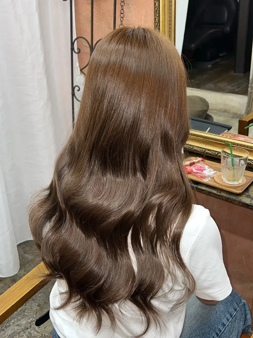 ロング ヘアカラー ともざねゆか UniQ/岡山駅のヘアスタイル