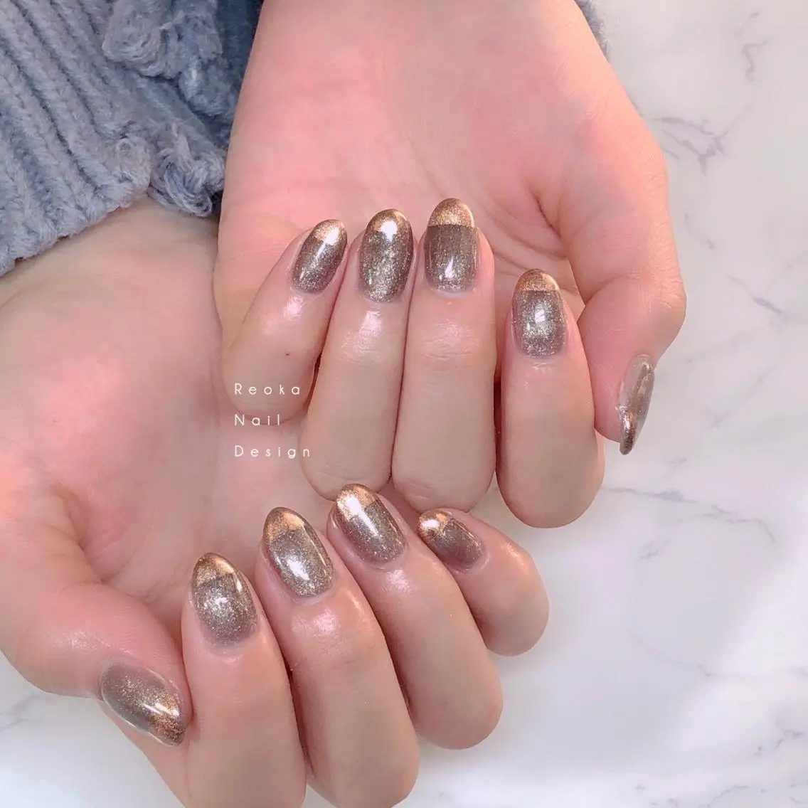 ミディアム ネイル ハンドネイル Blowe ニュアンスのネイルデザイン