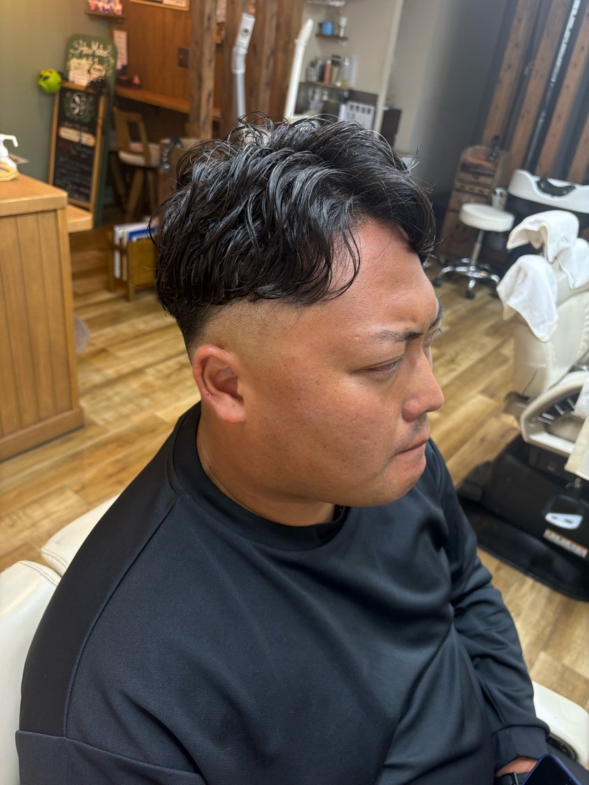 パーマ 吉野 つかさのヘアスタイル