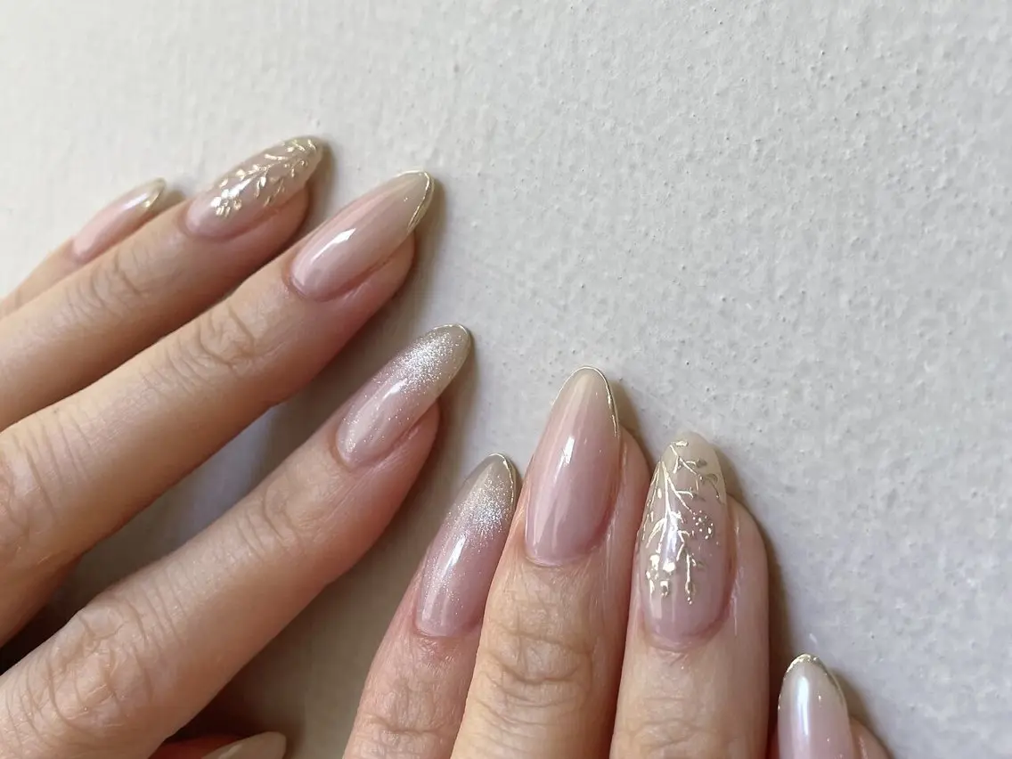 ネイル aoi .のネイルデザイン