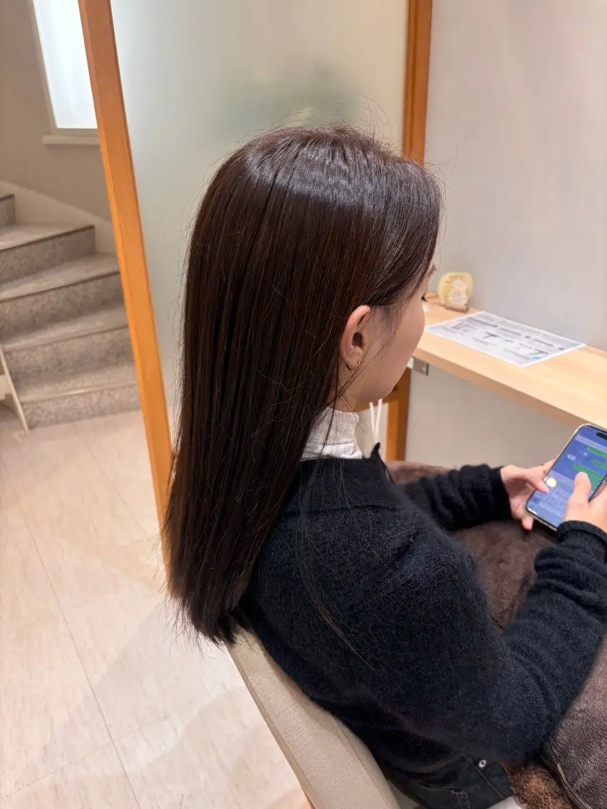 カラー アッシュ 小林 琉花のヘアスタイル