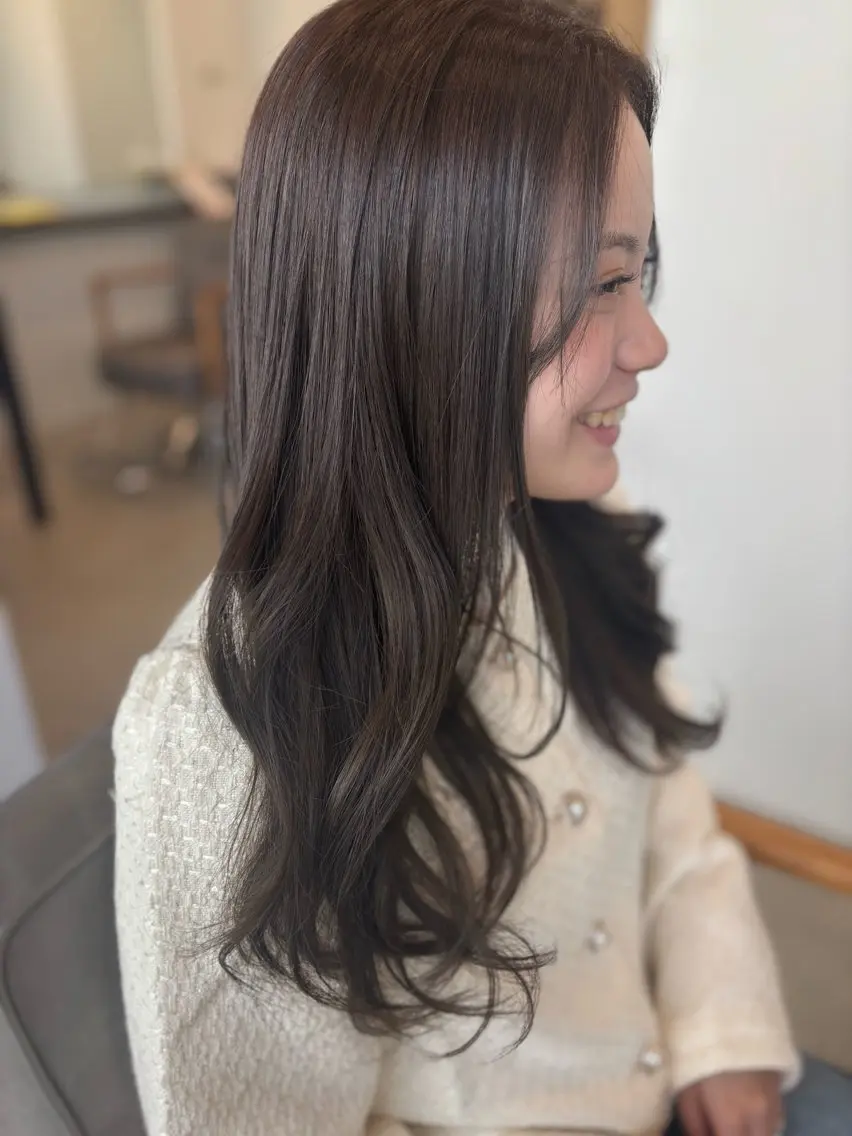 ロング レイヤーカット トリートメント 🩵YUKO🩵 from...✂️のヘアスタイル