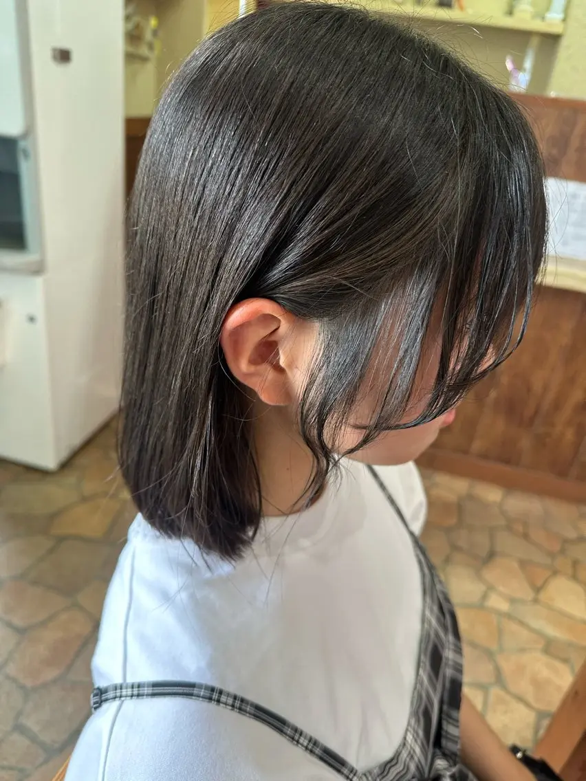 ミディアム サイドバング リンクスハート YUKAのヘアスタイル