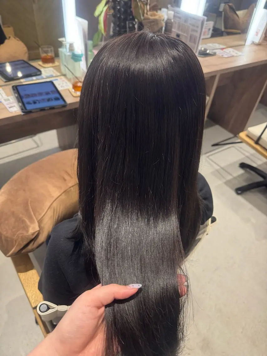 セミロング ヘアカラー トリートメント 透明感カラー✨️/ 髪質改善/senaのヘアスタイル