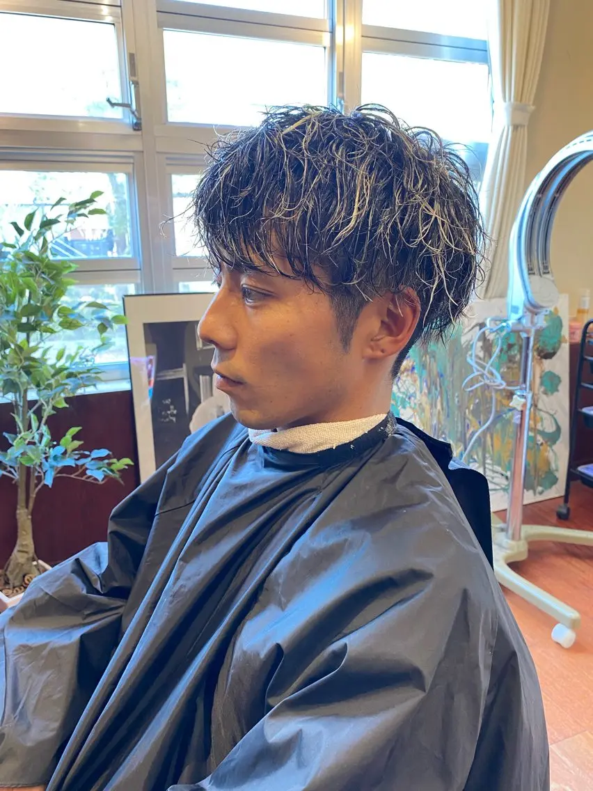 💇🏻メンズ限定　ツイストパーマ＋カット＋艶トリートメントの写真