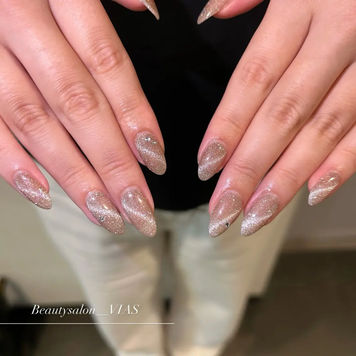 【新規ジェルオフ無料】オフあり自爪ワンカラー/マグネット/フラッシュ/ミラーワンカラー アシメ可💅🏻💞の写真