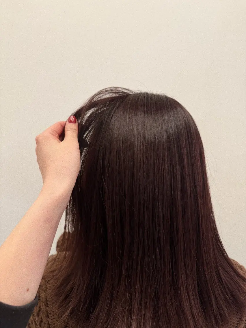 セミロング ヘアカラー ホリグチ ルナのヘアスタイル
