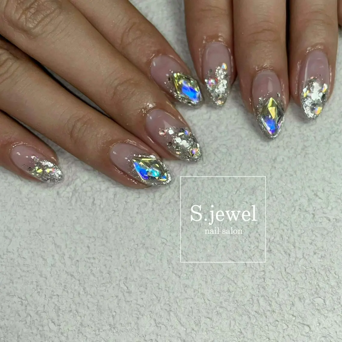 ネイル S. JEWELのネイルデザイン