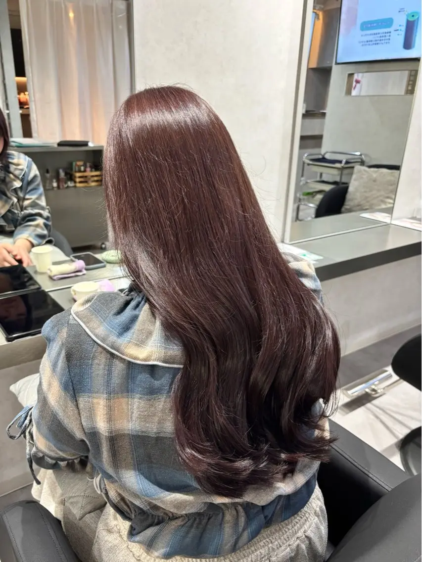 ロング カラー ブラウンカラー ピンクカラー カット ヘアカラー トリートメント 透明感/暖色カラー くるみのヘアスタイル