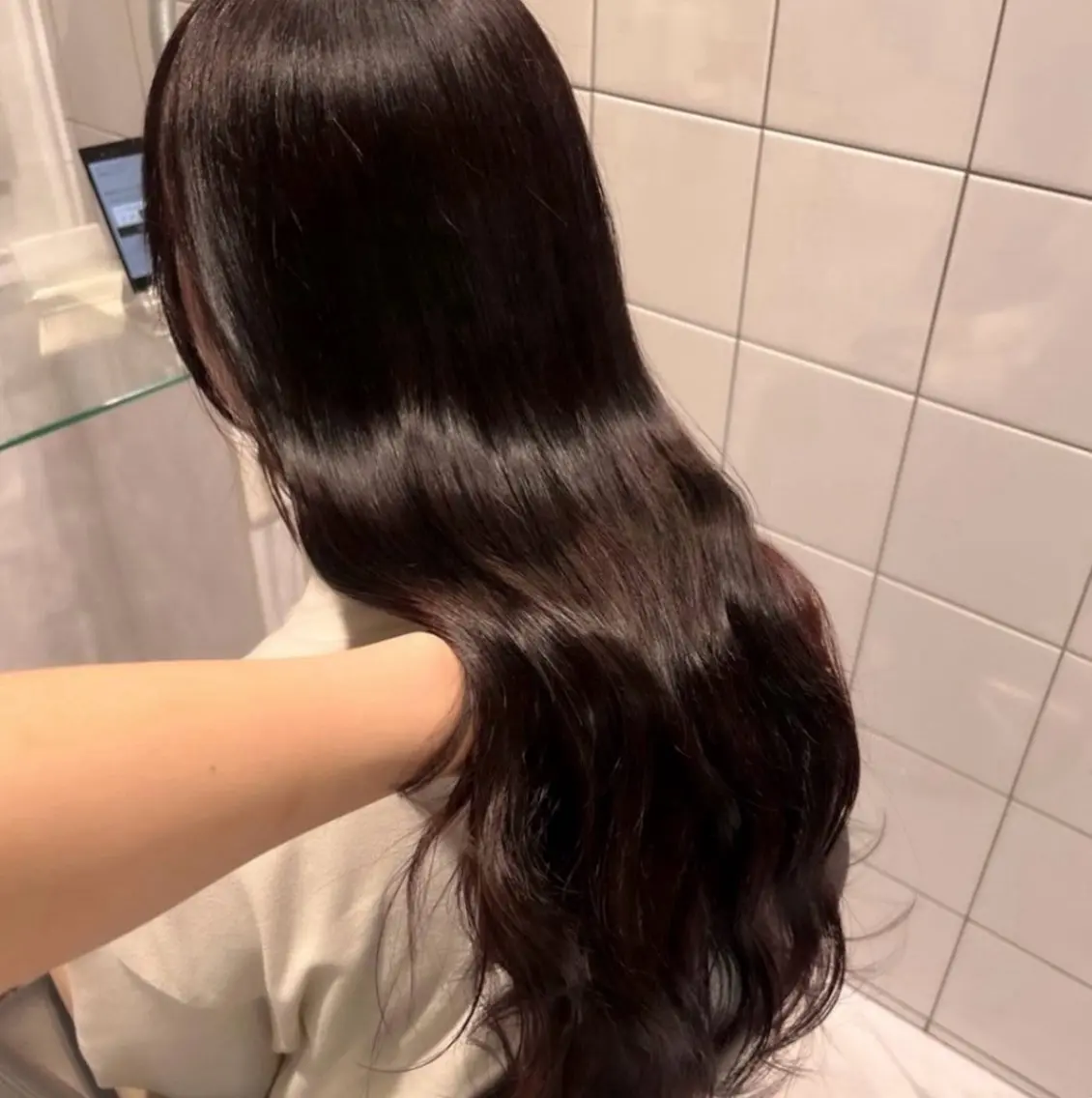 ロング カラー 🫧うる艶トレンド 🫧透明感カラーのヘアスタイル