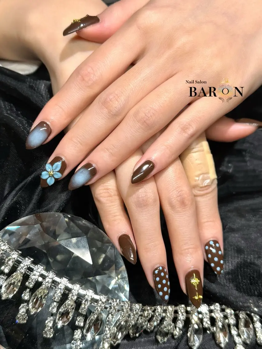ネイル ハンドネイル BARON LISAのネイルデザイン