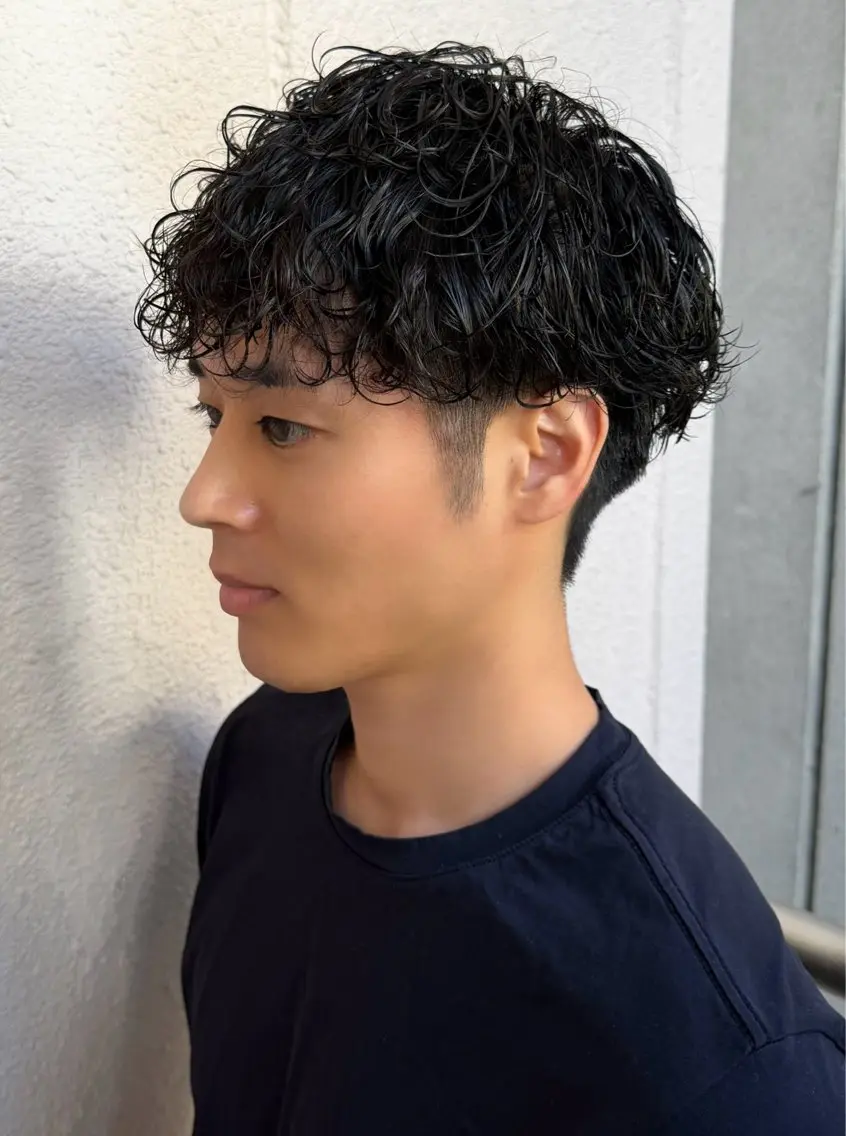 パーマ メンズ メンズパーマ 波巻きパーマ スパイラルパーマ カット パーマ 小嵩 峻平のヘアスタイル