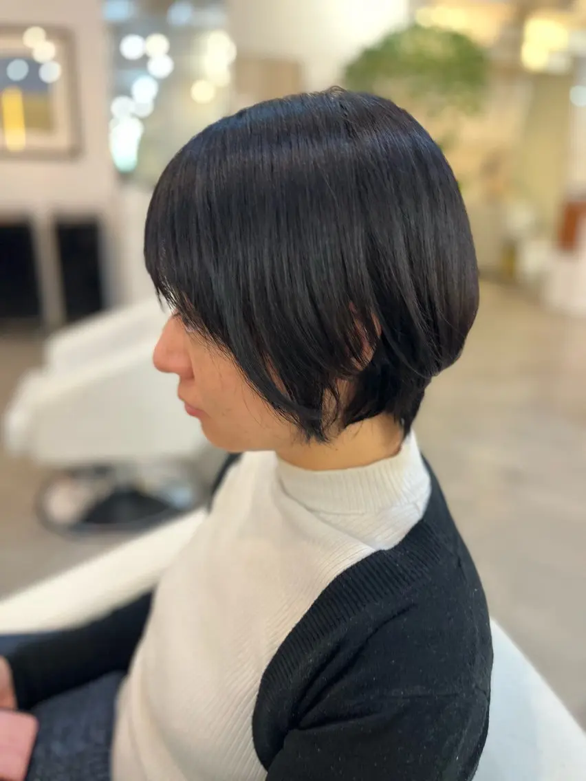 ショート フルカワ リナのヘアスタイル