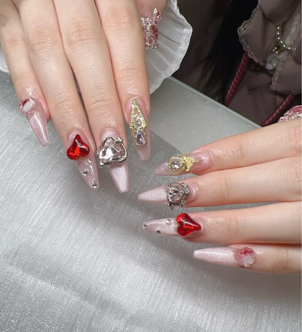 ネイル 長さ出し グラデーション 卒業式 キラキラネイル マグネットネイル ハンドネイル Lee Nailsのネイルデザイン