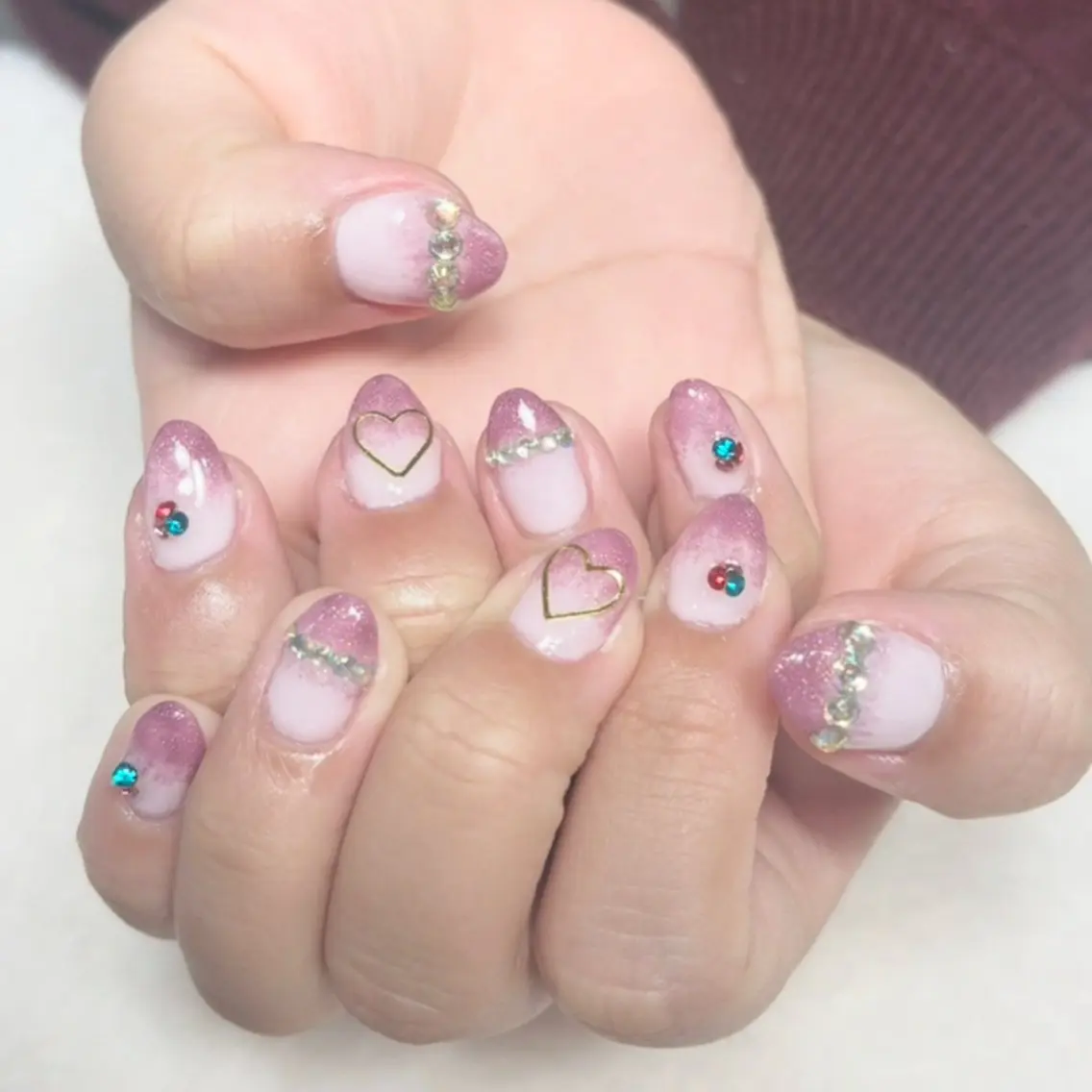 ネイル ジェルネイル ハート キラキラネイル ワンカラーネイル ピンク ハンドネイル mogu_ noru.nailのネイルデザイン