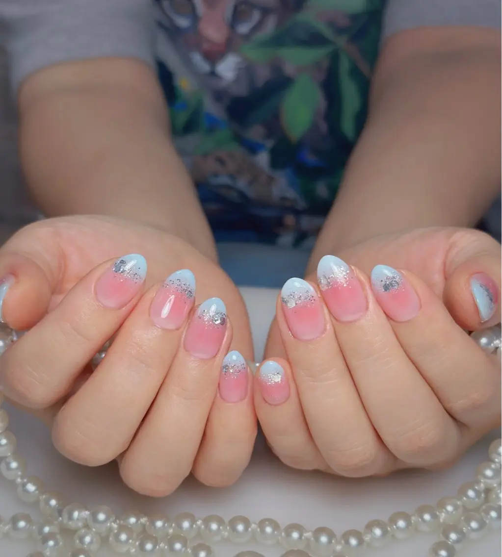 ネイル オーロラネイル 長さ出し フットネイル 韓国ネイル ラメ(グリッター) 👍thumbs up nail👍のネイルデザイン