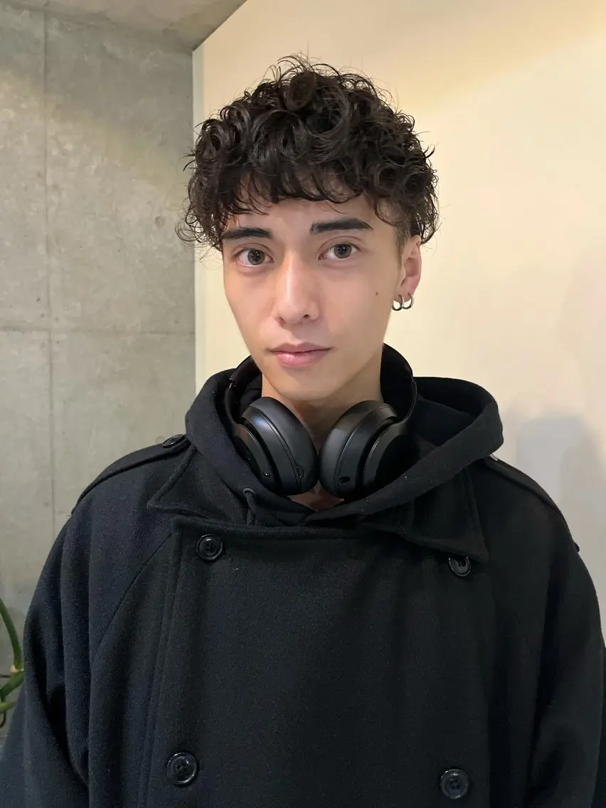 メンズ メンズパーマ レイヤーカット\ウル フ　chinatsuのヘアスタイル