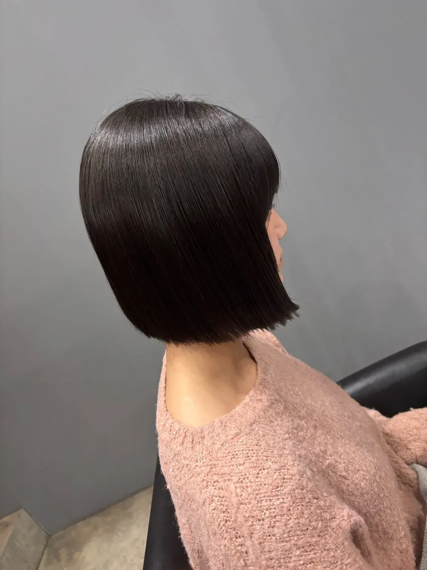ショート 前下がりボブ ボブ カット 縮毛矯正 ✂︎GLITTER ✂︎Yuu✂︎のヘアスタイル