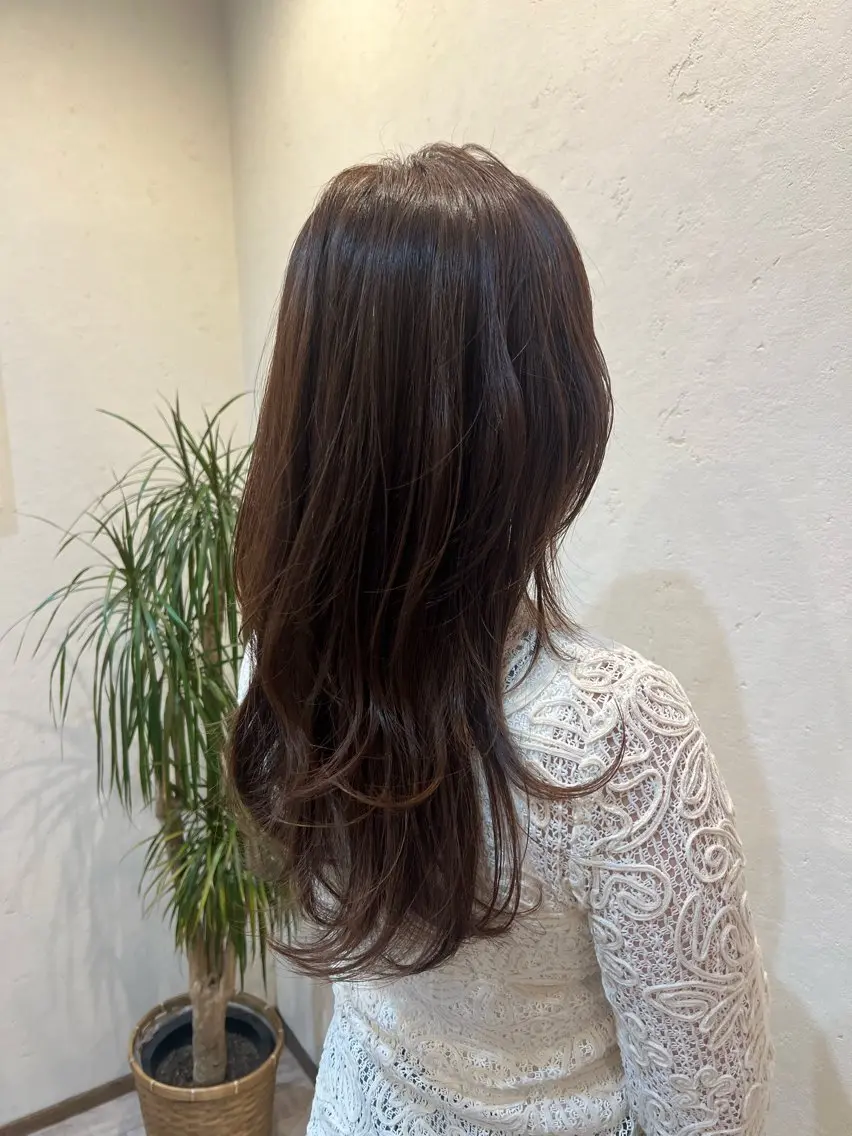 ロング カラー ベージュカラー 透明感カラー ヘアカラー トリートメント 工藤 梨花のヘアスタイル