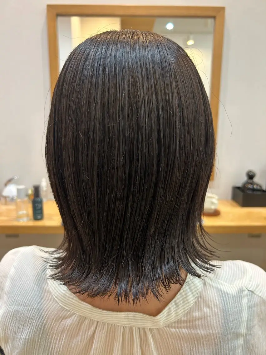 ミディアム カラー 切りっぱなしボブ ボブ 佐藤 かののヘアスタイル
