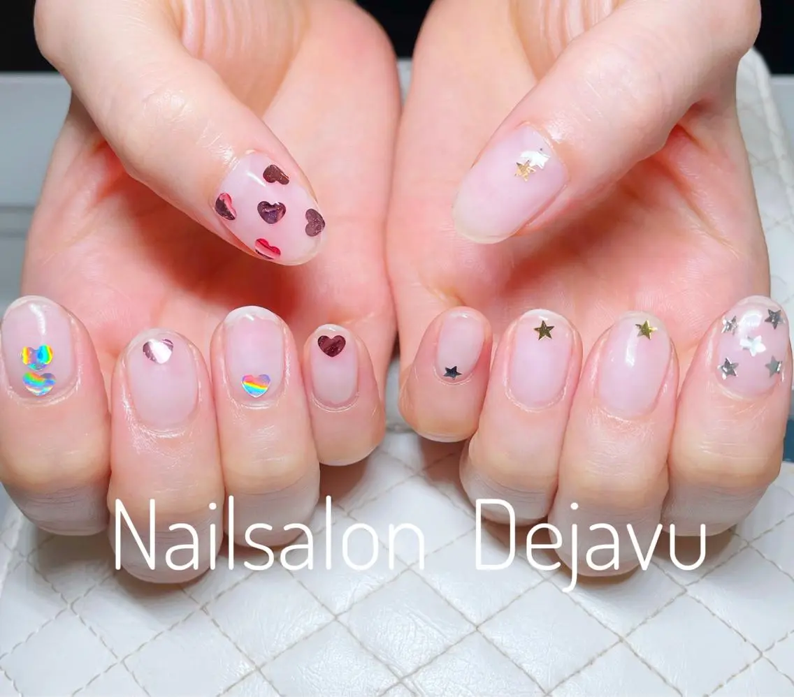 ネイル アートネイル クリアネイル ジェルネイル ストーンネイル Nail salon Dejavu 🌿のネイルデザイン