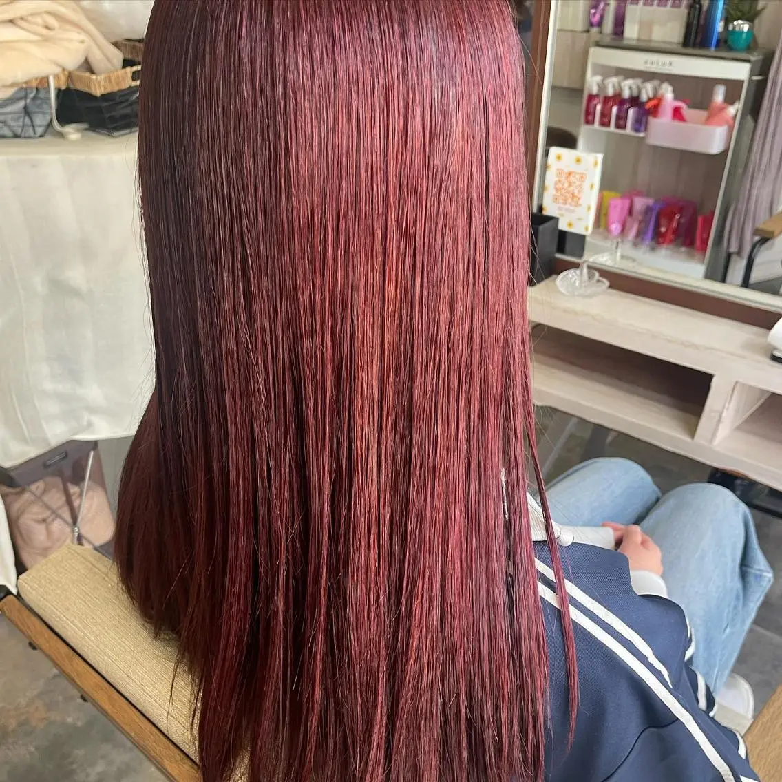 ミディアム カラー ブリーチ ダブルカラー イヤリングカラー トリートメント 吉村 夏椰のヘアスタイル
