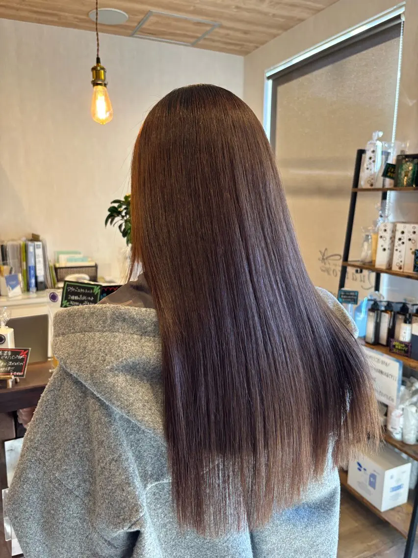ロング トリートメント 渡辺 桃花のヘアスタイル