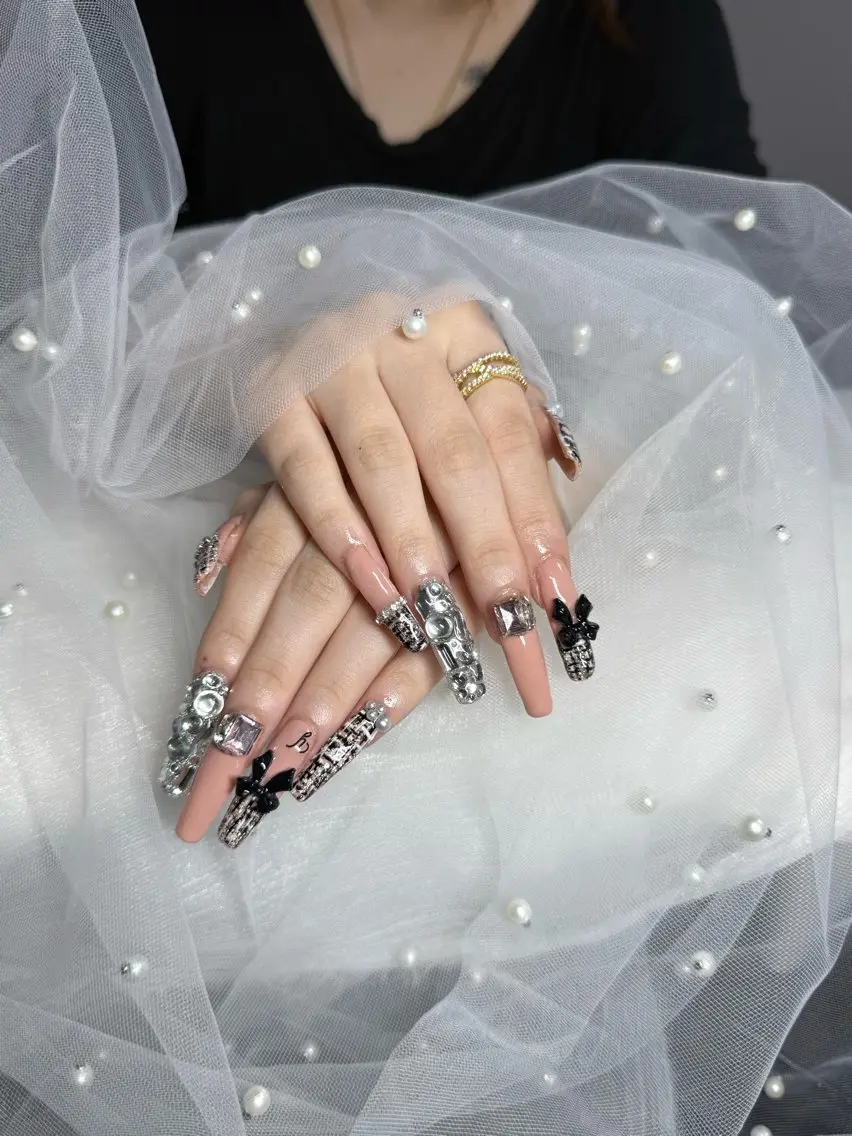 ネイル 冬ネイル Nailroom Hのネイルデザイン