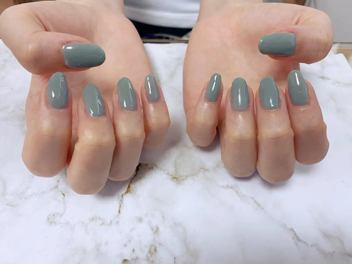 ネイル ワンカラーネイル ハンドネイル mogunail &blowのネイルデザイン