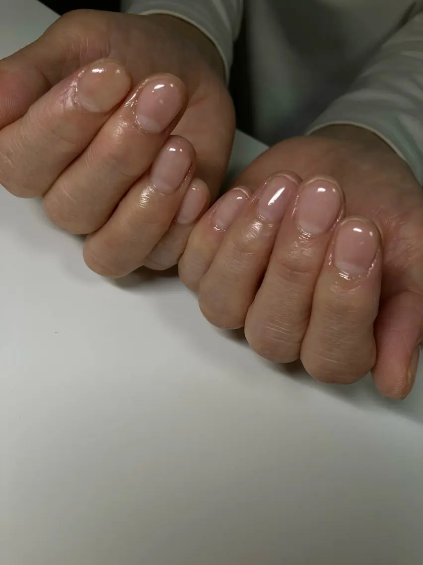 【オフ込み】クリアネイルの写真
