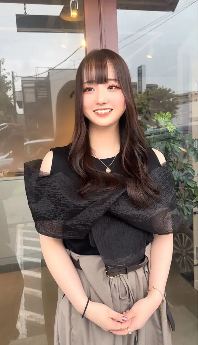 ロング 顔まわりレイヤー 顔周りカット 韓国風ヘア レイヤーカット 似合わせレイヤー 手塚亮汰のヘアスタイル