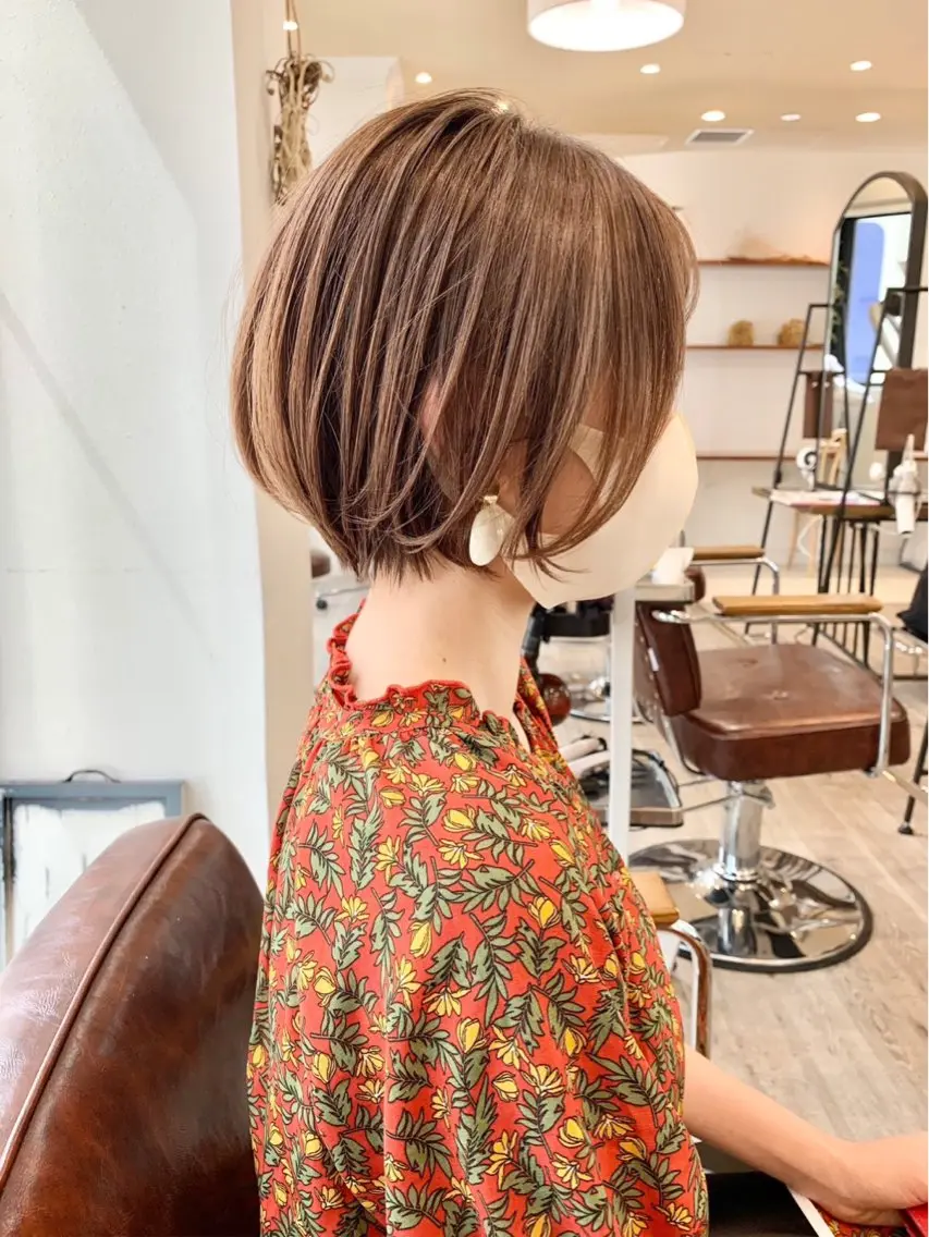 ショート カラー カット ヘアカラー トリートメント ⭐️小顔ショート⭐️ 大鷲拓海のヘアスタイル
