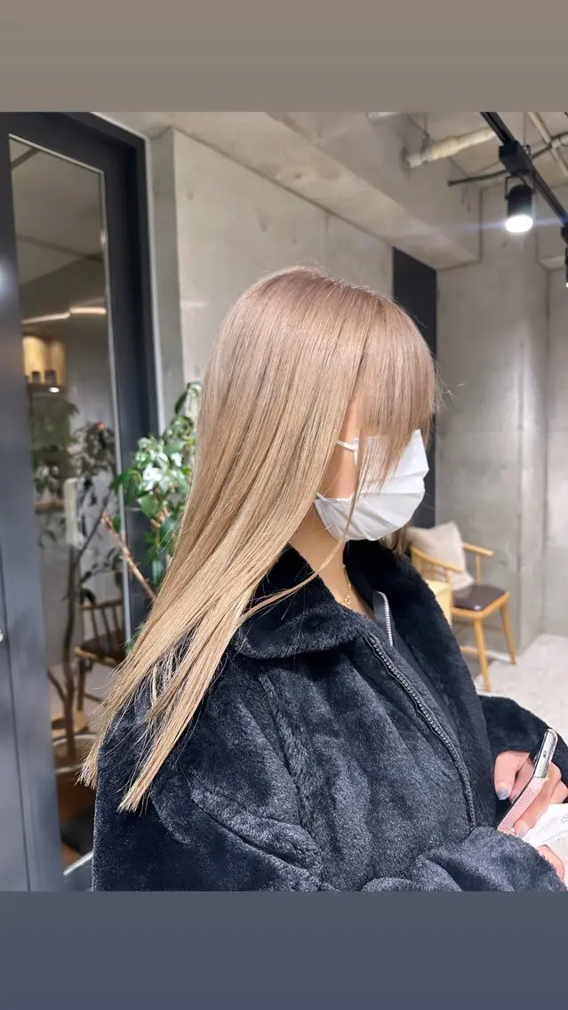 セミロング ヘアカラー ︎🤎W color MIYU🤎のヘアスタイル