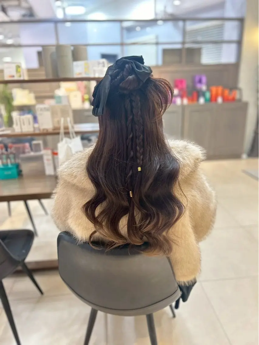 ヘアアレンジ 🎀ゆづき🫧 透明感/アレンジ💝のヘアスタイル