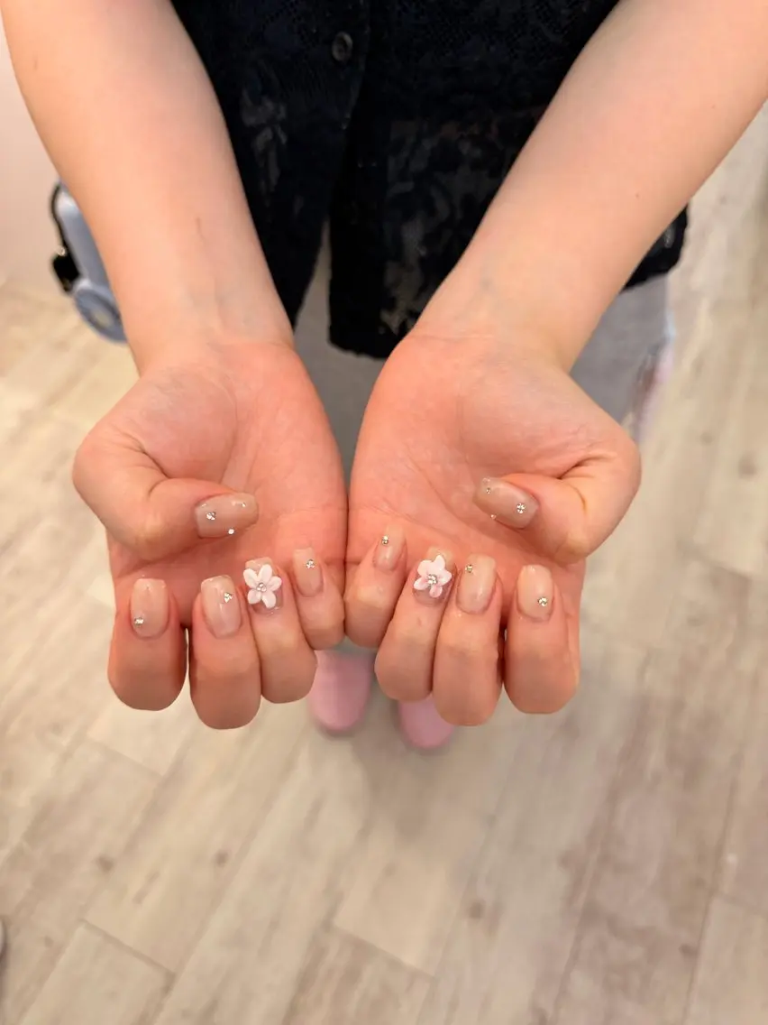 ネイル STUDIO •9のネイルデザイン