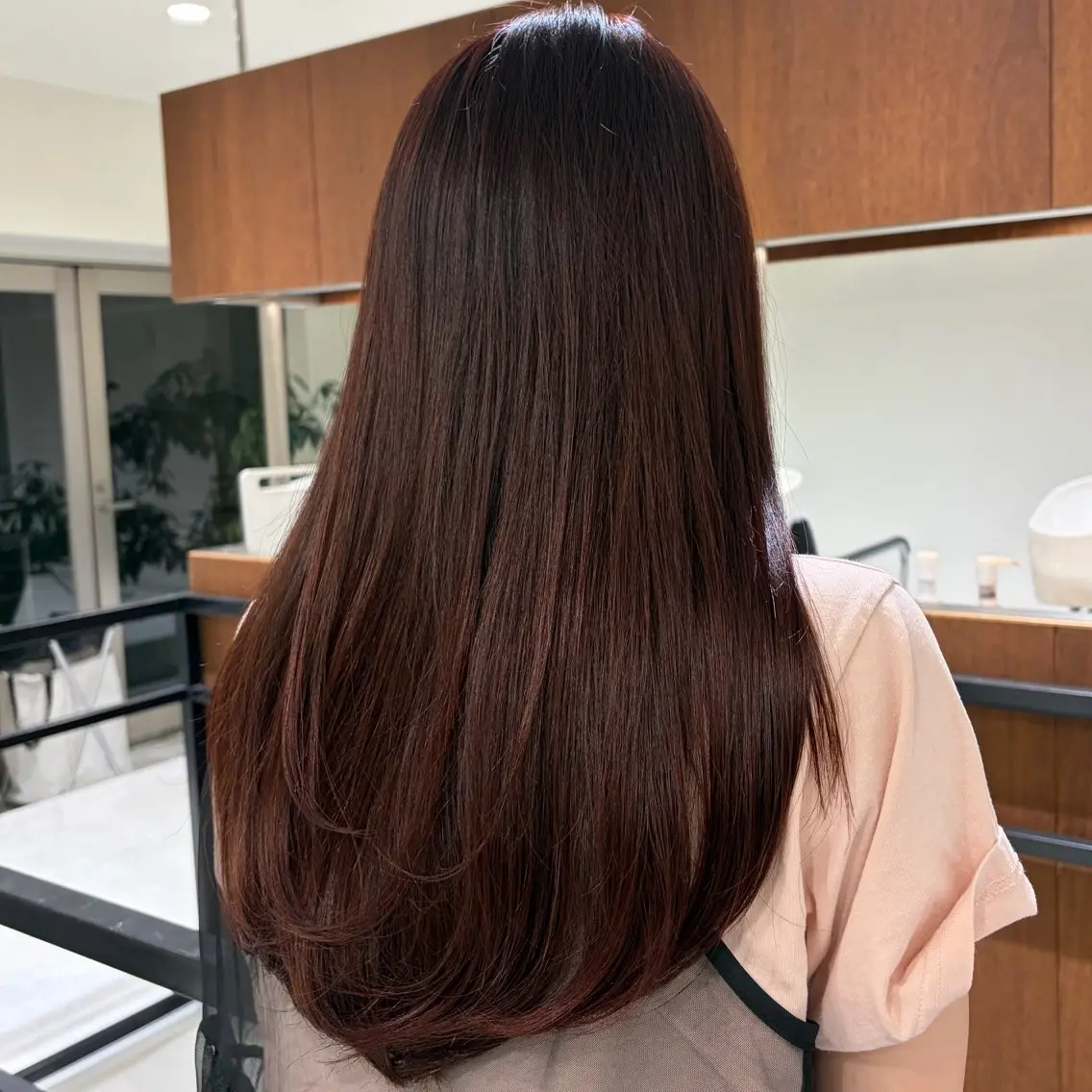 セミロング カラー ヘアアレンジ 内大久保 列夏のヘアスタイル