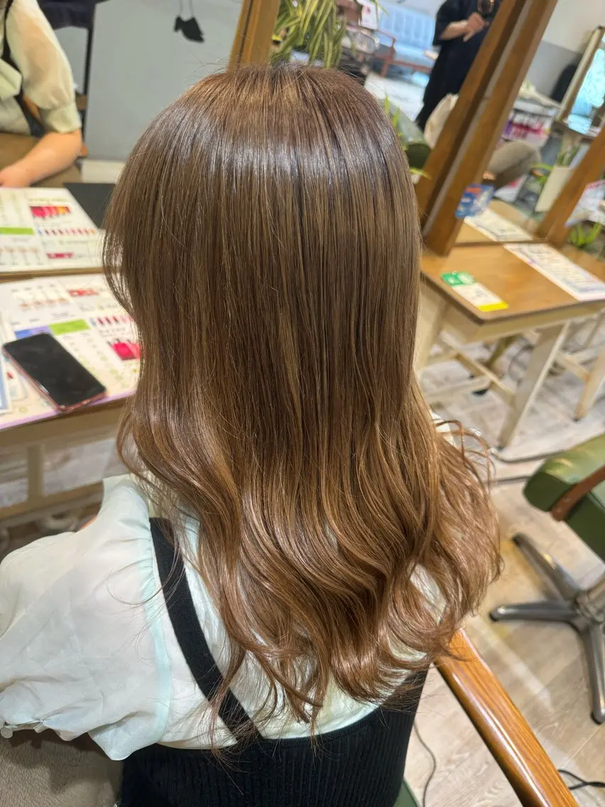 セミロング ヘアカラー 🦋ふくい あやの🦋のヘアスタイル