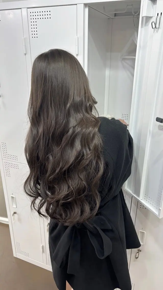 ロング ボブ くびれヘア 髪質改善 韓国風ヘア レイヤーカット 【ioe岡本】🐶 向井歩のヘアスタイル