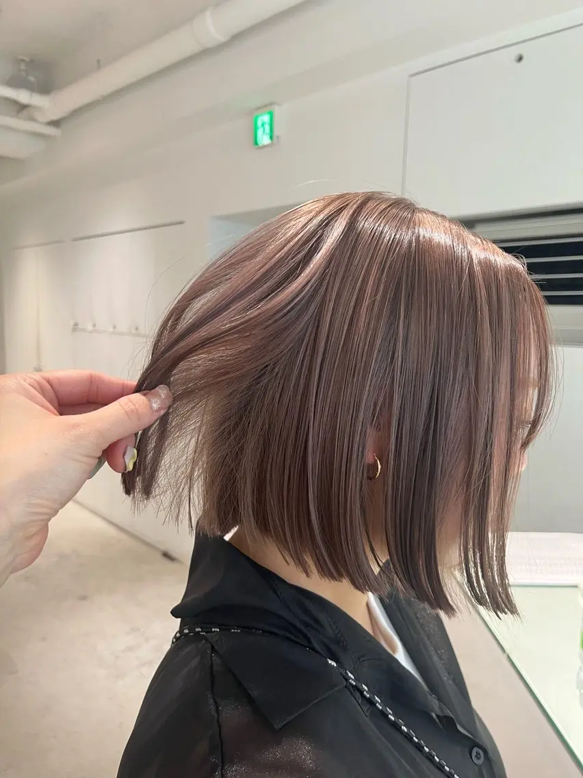 ミディアム カラー Louwe 小島のヘアスタイル