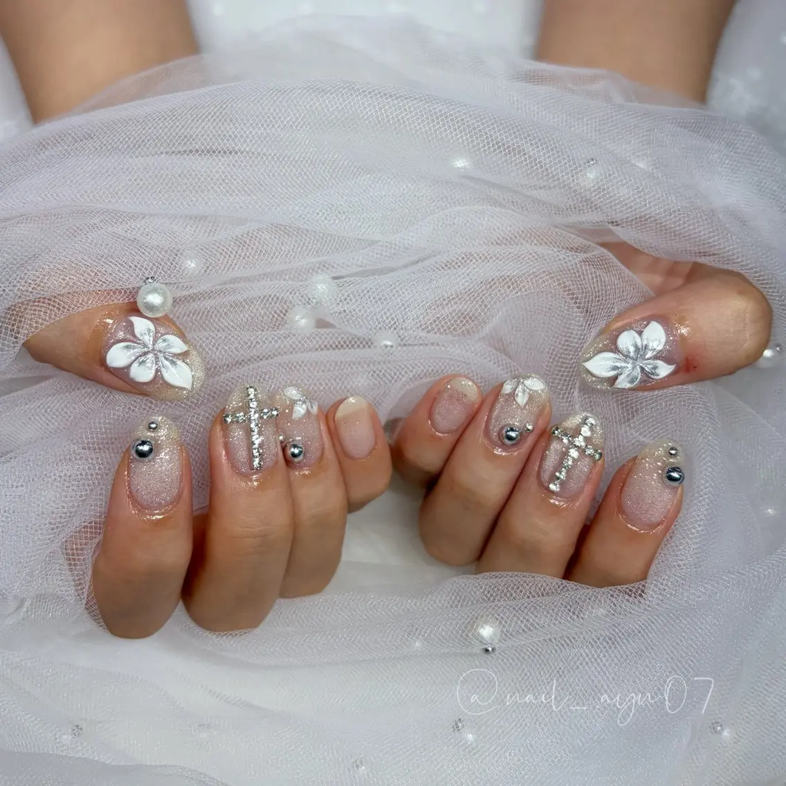 ネイル Yveil  横浜店 Ayanaのネイルデザイン