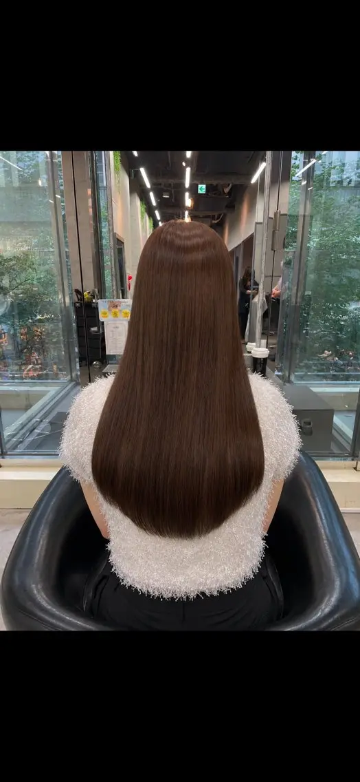 ロング ひなこ / 艶髪のヘアスタイル