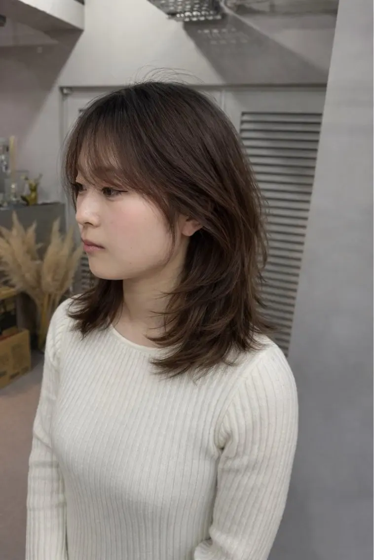 ミディアム カラー ブラウンカラー 透明感カラー 顔周りカット レイヤーカット カット ヘアカラー レイヤーカット 韓国風PAOのヘアスタイル