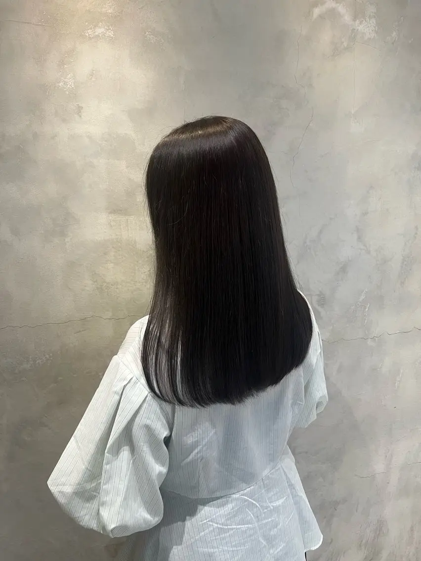セミロング ヘアカラー 小杉真央 🕊🫧のヘアスタイル