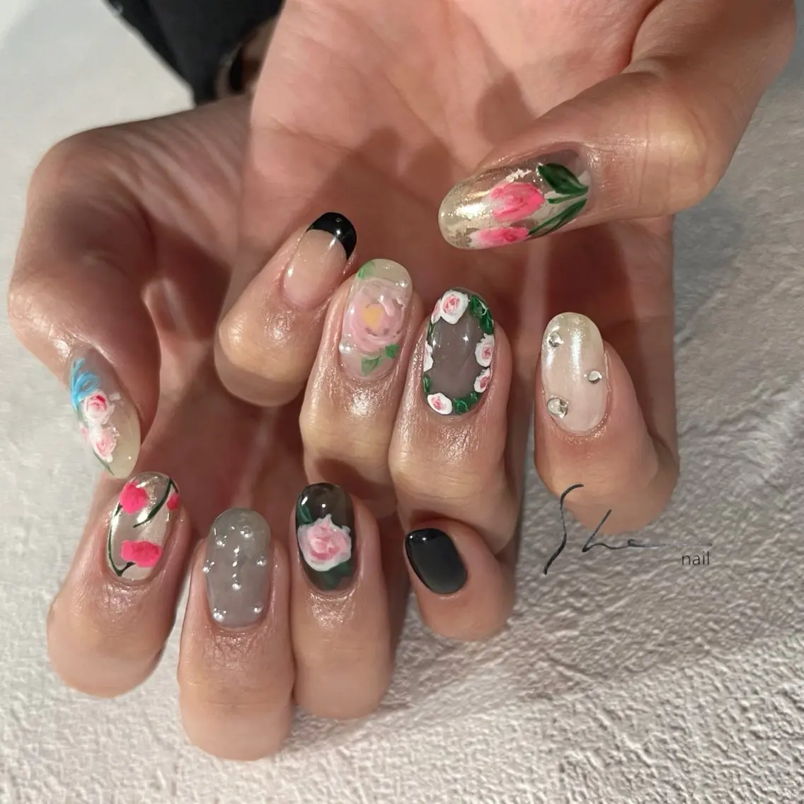 ネイル ハンドネイル SHE adusaのネイルデザイン
