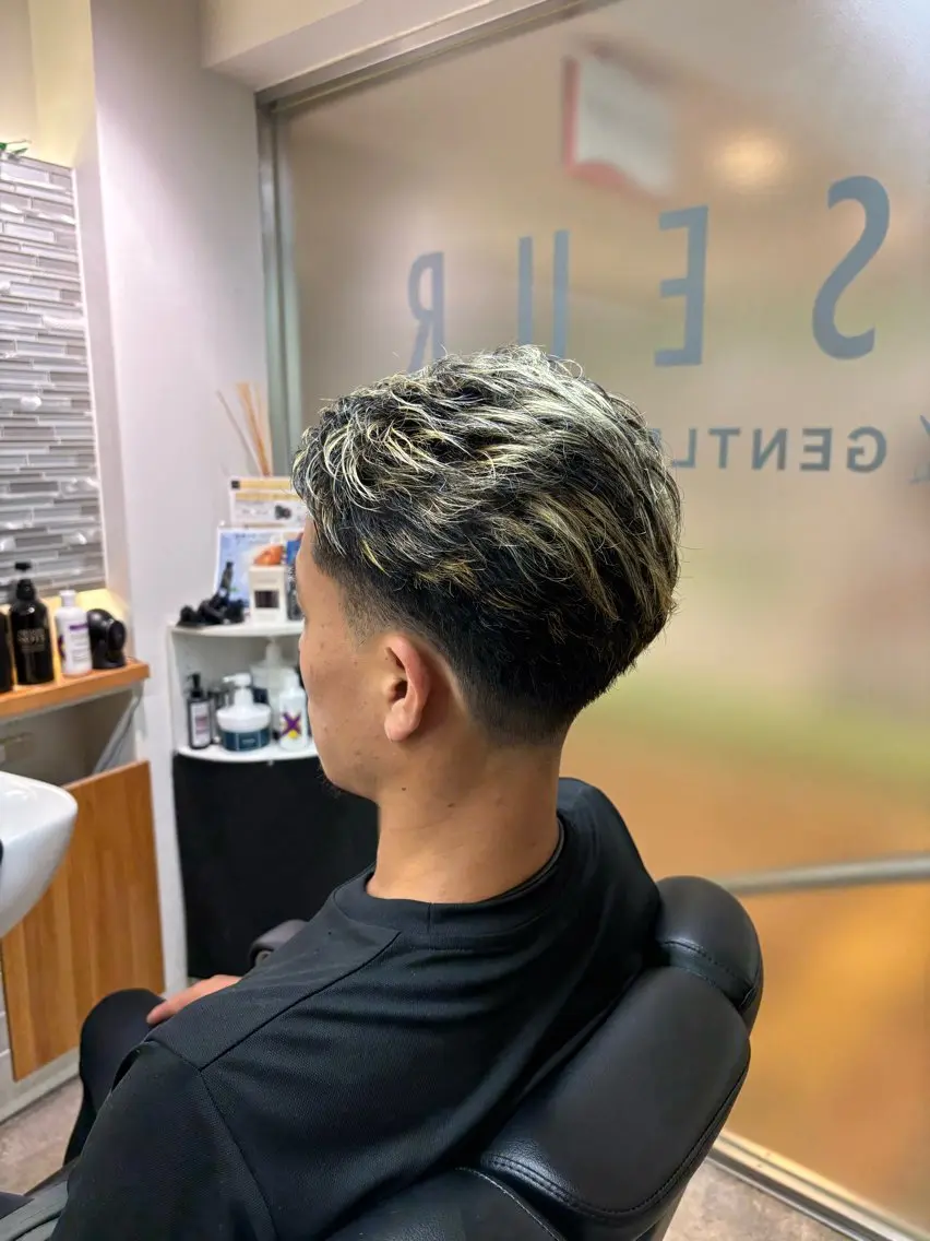 ミディアム カラー メンズ ヘアカラー FRISEUR/高瀬 晴乃祐のヘアスタイル