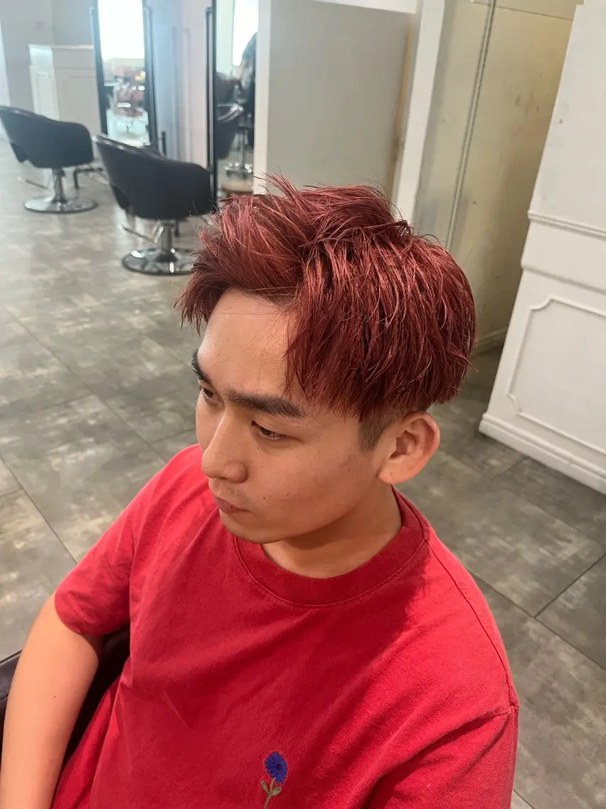 メンズ カット トリートメント 🌈カラー特化 ハイトーンけいと🌈のヘアスタイル